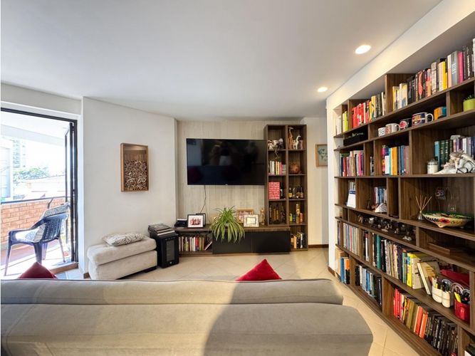 Apartamento de 3 alcobas en venta en Cabecera Del Llano, Bucaramanga, 124 m² · foto 5 de 23