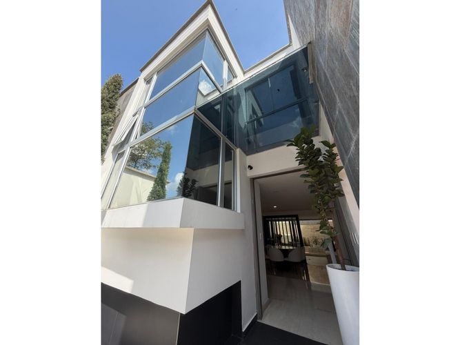Casa de 4 alcobas en venta en Lagos Del Cacique, Bucaramanga, 220 m² · foto 4 de 24