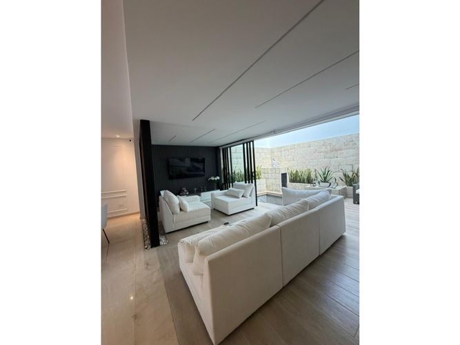 Casa de 4 alcobas en venta en Lagos Del Cacique, Bucaramanga, 220 m² · foto 5 de 24