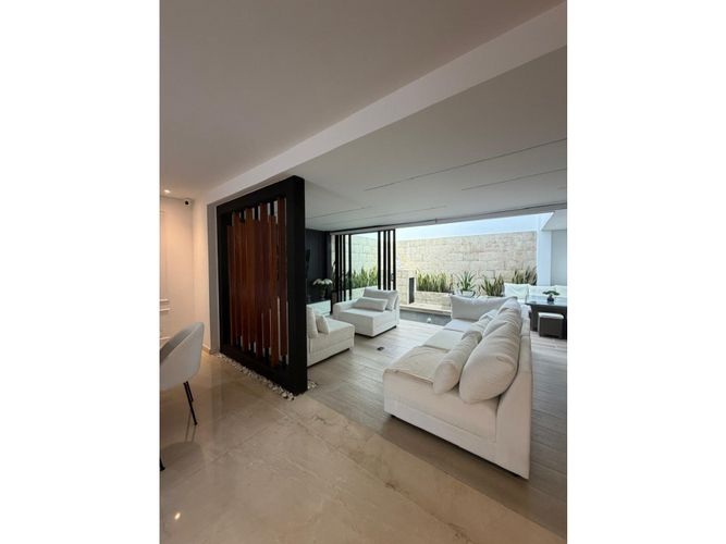 Casa de 4 alcobas en venta en Lagos Del Cacique, Bucaramanga, 220 m² · foto 6 de 24