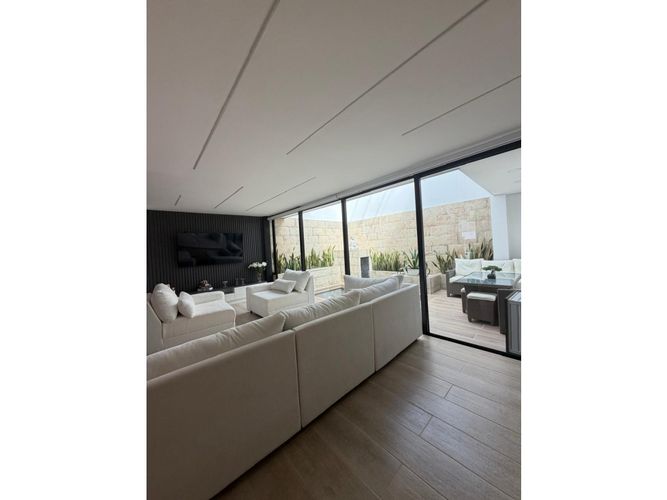 Casa de 4 alcobas en venta en Lagos Del Cacique, Bucaramanga, 220 m² · foto 7 de 24