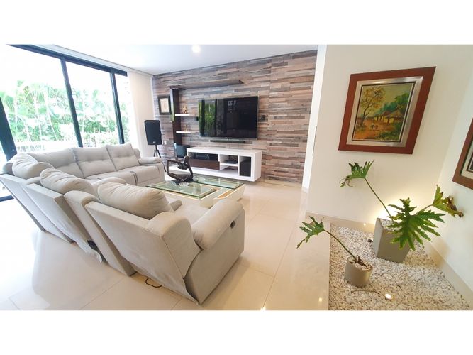 Casa de 5 alcobas en venta en Ruitoque, Floridablanca, 720 m² · foto 2 de 24
