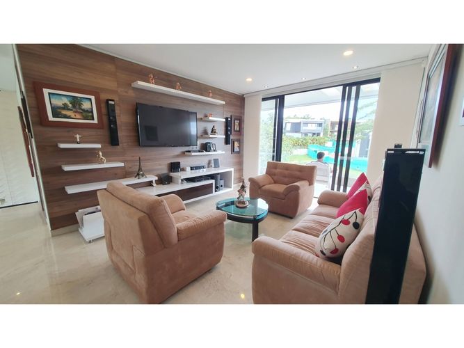 Casa de 5 alcobas en venta en Ruitoque, Floridablanca, 720 m² · foto 15 de 24