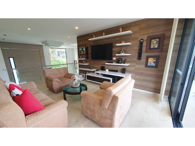 Casa de 5 alcobas en venta en Ruitoque, Floridablanca, 720 m² · foto 16 de 24