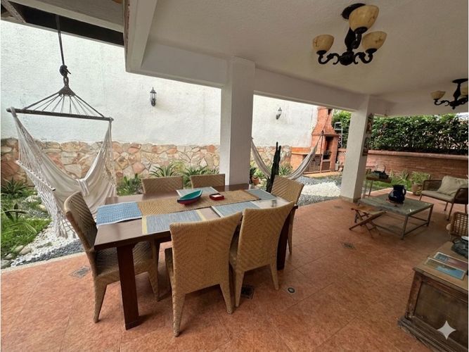 Casa de 5 alcobas en venta en Cañaveral, Floridablanca, 324 m² · foto 4 de 7