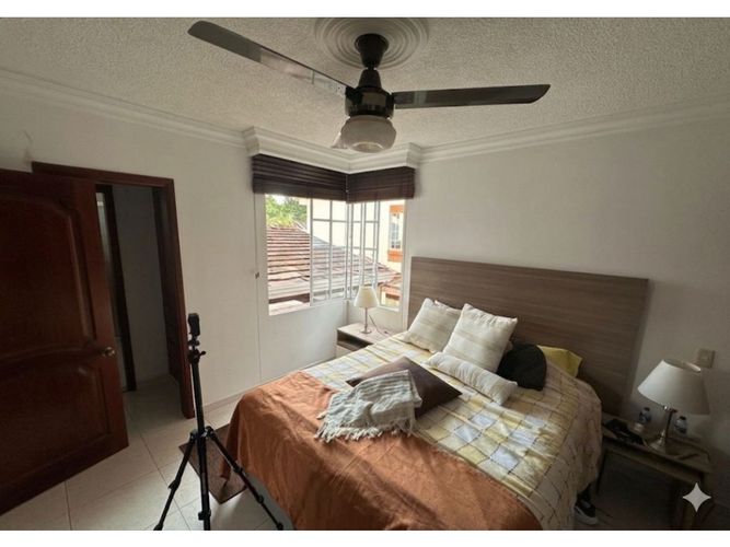 Casa de 5 alcobas en venta en Cañaveral, Floridablanca, 324 m² · foto 5 de 7