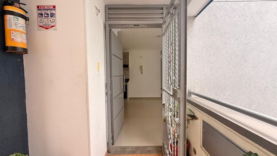 Apartamento de 3 alcobas en venta en Ciudadela Villamil, Girón, 59 m² · foto 3 de 21