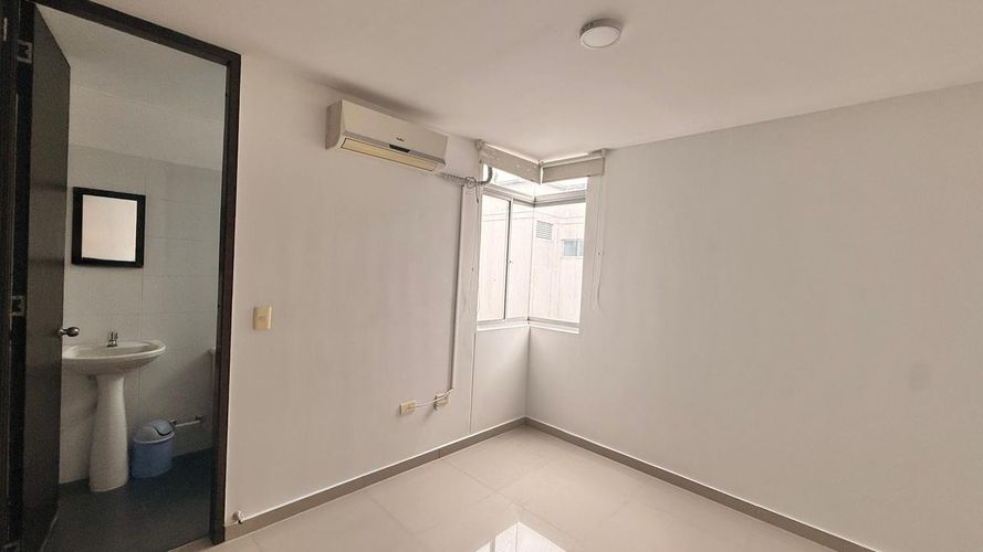 Apartamento de 3 alcobas en venta en Ciudadela Villamil, Girón, 59 m² · foto 20 de 21