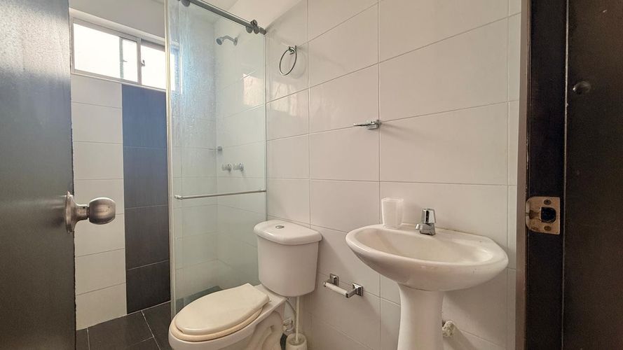 Apartamento de 3 alcobas en venta en Ciudadela Villamil, Girón, 59 m² · foto 17 de 21