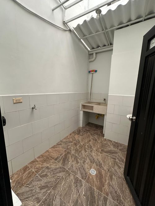 Casa de 10 alcobas en venta en Santa Anita, Cali, 247 m² · foto 7 de 14