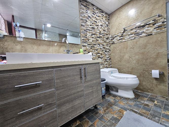 Apartamento de 3 alcobas en venta en Ilarco, Bogotá, 172 m² · foto 3 de 13