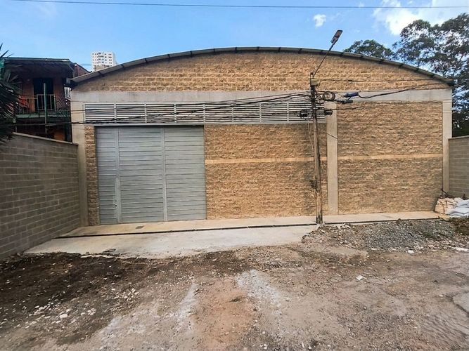 Warehouse for rent in Monteazul, Sabaneta
