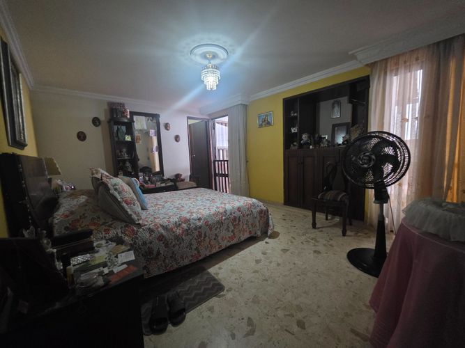 Apartamento de 4 alcobas en venta en Cabecera Del Llano, Bucaramanga, 191 m² · foto 18 de 24