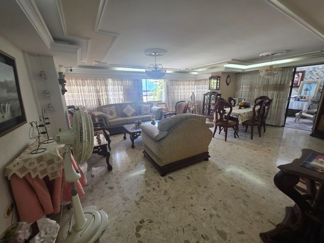 Apartamento de 4 alcobas en venta en Cabecera Del Llano, Bucaramanga, 191 m² · foto 4 de 24