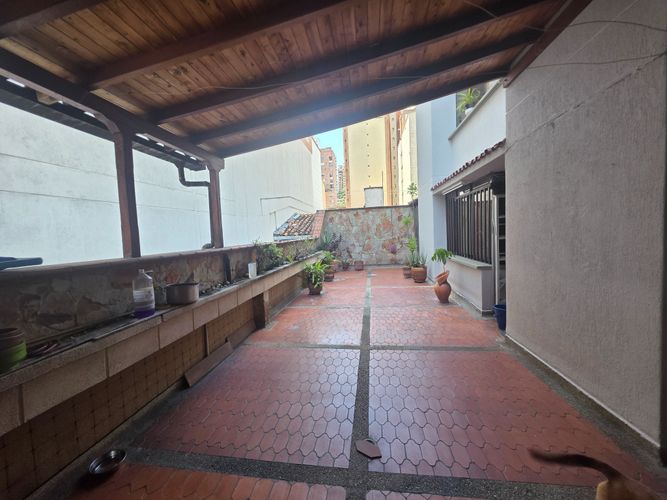 Apartamento de 4 alcobas en venta en Cabecera Del Llano, Bucaramanga, 191 m² · foto 10 de 24