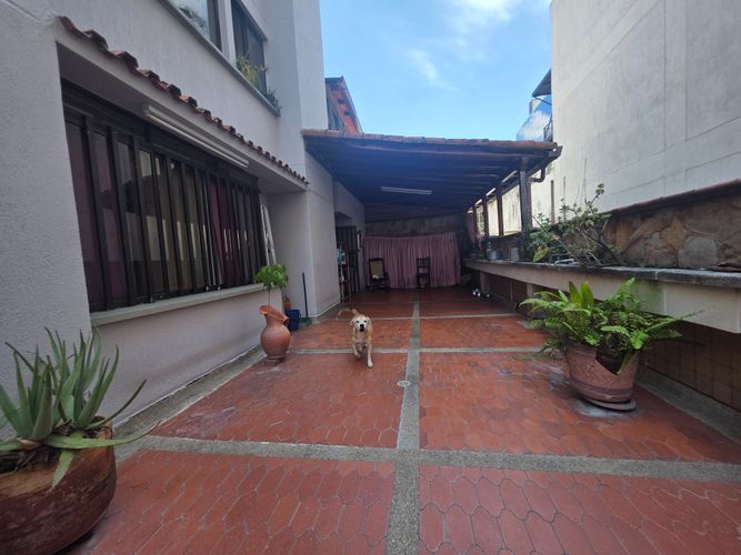 Apartamento de 4 alcobas en venta en Cabecera Del Llano, Bucaramanga, 191 m² · foto 9 de 24