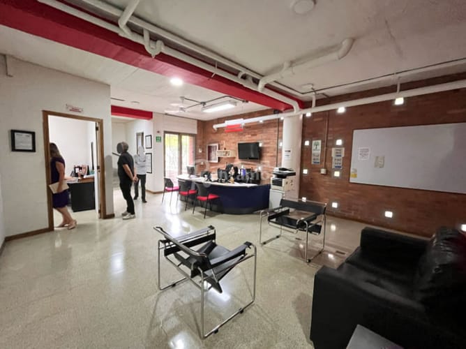Bodega en arriendo en San Antonio, Medellín, 1650 m² · foto 10 de 24