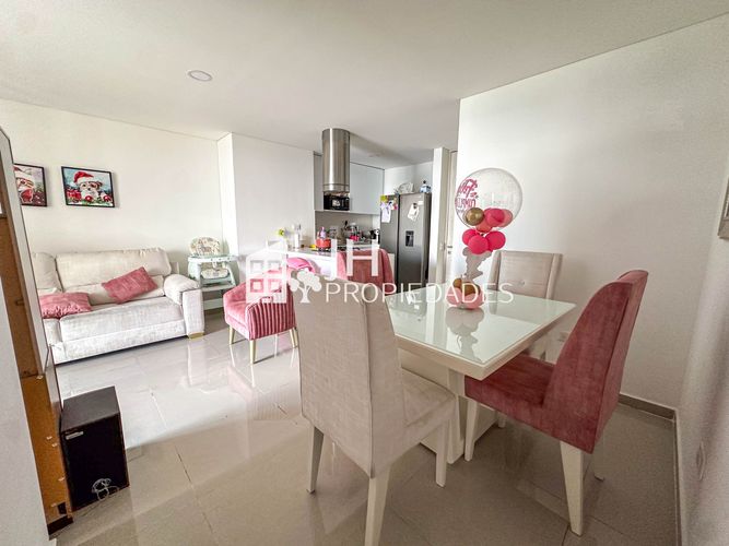 Apartamento de 3 alcobas en venta en La Salle, Bucaramanga, 78 m² · foto 4 de 19