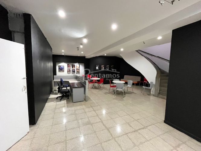 Oficina en arriendo en San Antonio, Medellín, 1650 m² · foto 7 de 24