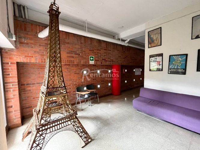 Oficina en arriendo en San Antonio, Medellín, 1650 m² · foto 20 de 24