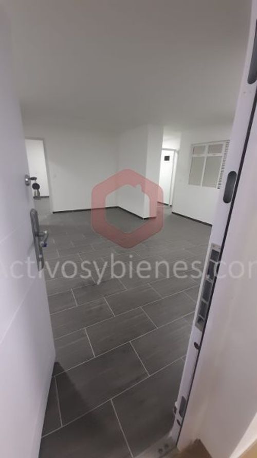 Apartamento de 2 alcobas en venta en Barrio Nuevo, Bello, 70 m² · foto 4 de 11