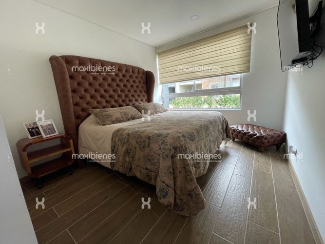 Casa de 3 alcobas en venta en Lomitas, La Ceja, 216 m² · foto 4 de 19