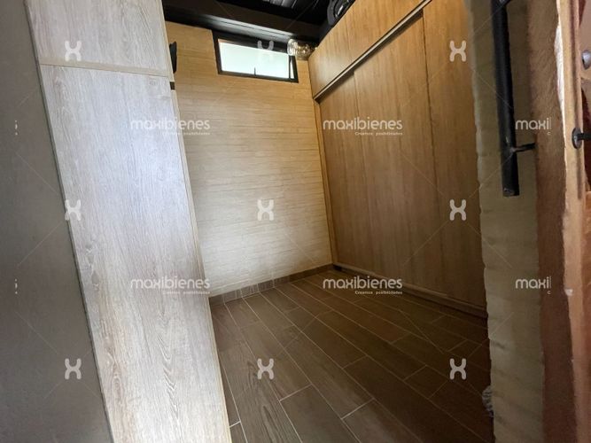 Casa de 3 alcobas en venta en Lomitas, La Ceja, 216 m² · foto 7 de 19