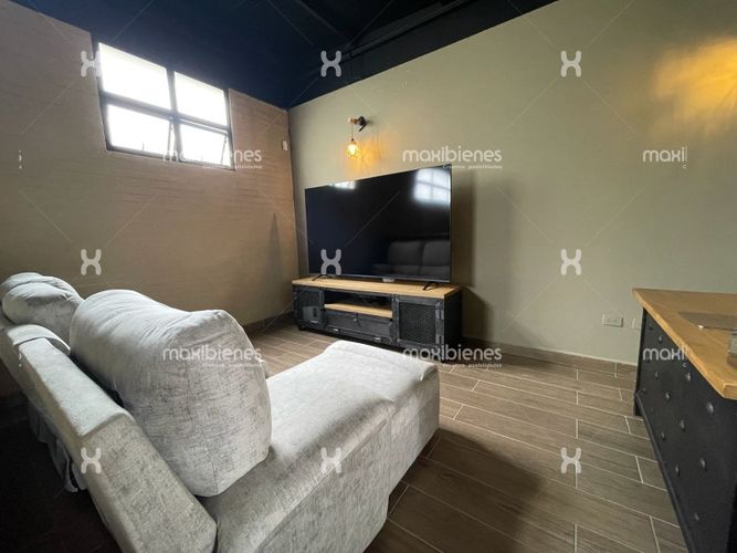 Casa de 3 alcobas en venta en Lomitas, La Ceja, 216 m² · foto 9 de 19