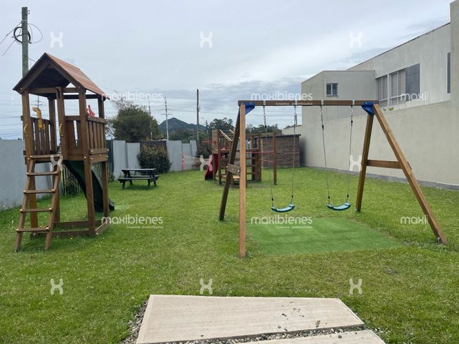 Casa de 3 alcobas en venta en Lomitas, La Ceja, 216 m² · foto 18 de 19