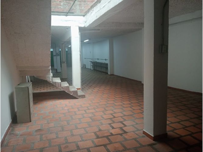 Bodega en arriendo en Gerona, Medellín, 250 m² · foto 5 de 10