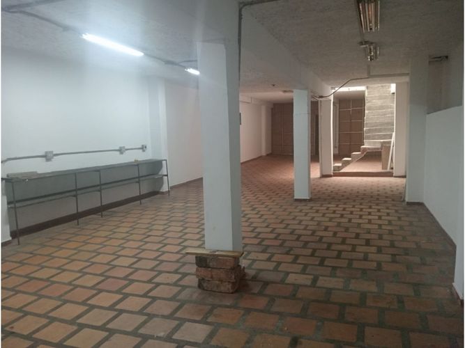 Bodega en arriendo en Gerona, Medellín, 250 m² · foto 6 de 10