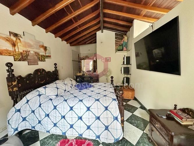 Casa de 5 alcobas en venta en Boston, Medellín, 236 m² · foto 12 de 24