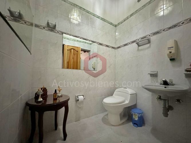 Casa de 5 alcobas en venta en Boston, Medellín, 236 m² · foto 18 de 24