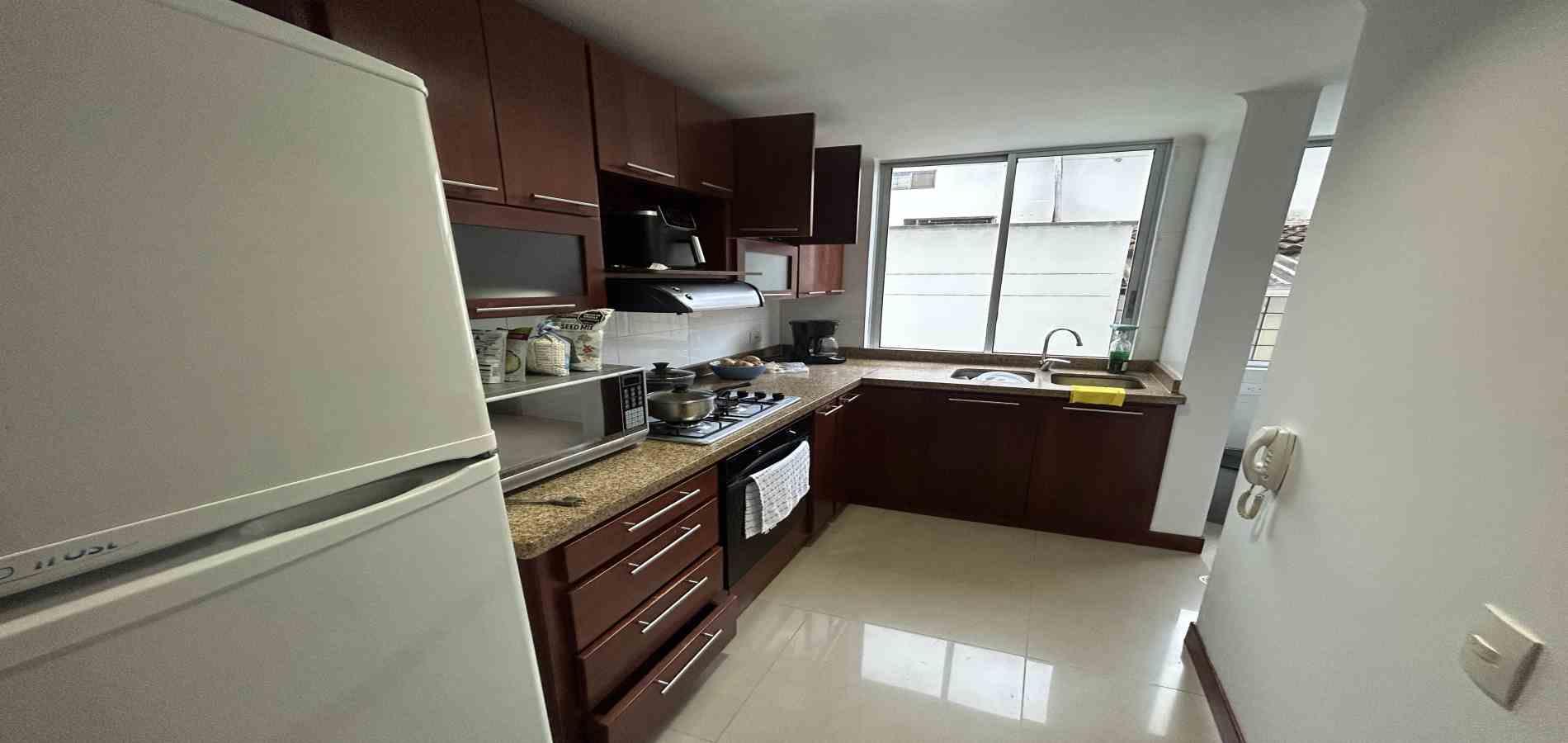 Apartamento en venta en Pinares, Pereira · foto 7 de 17