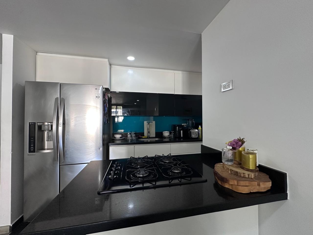 Apartamento en arriendo en El Poblado, Medellín · foto 7 de 16