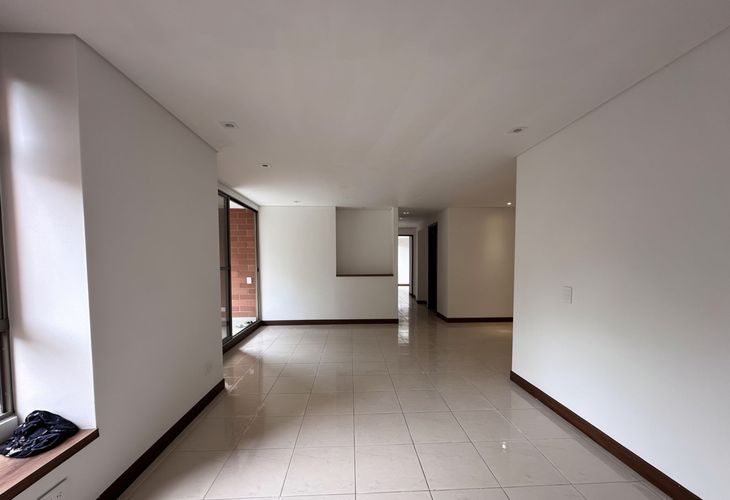 Apartamento de 3 alcobas en arriendo en El Poblado, Medellín, 113 m² · foto 10 de 19