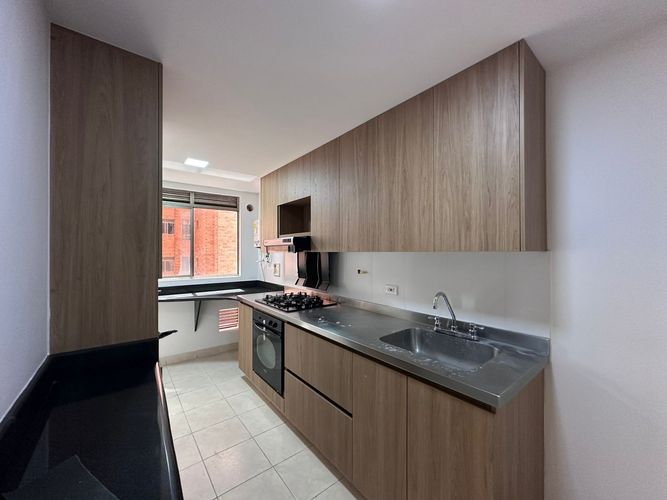 Apartamento de 3 alcobas en arriendo en El Poblado, Medellín, 113 m² · foto 5 de 19