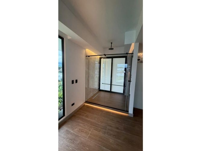 Casa de 5 alcobas en arriendo en La Floresta, Armenia, 950 m² · foto 10 de 24