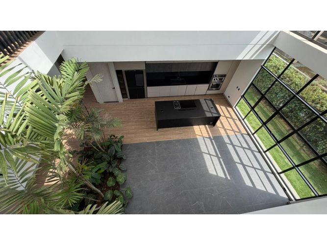 Casa de 5 alcobas en arriendo en La Floresta, Armenia, 950 m² · foto 11 de 24