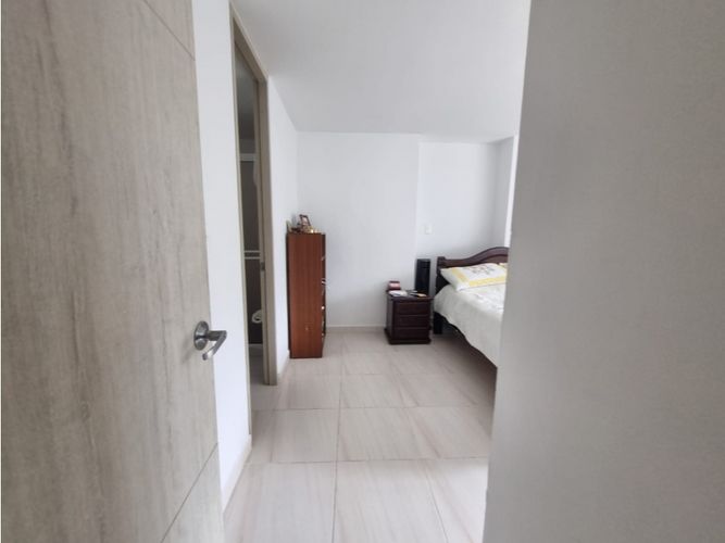 Apartamento de 2 alcobas en venta en Florida Alto, Armenia, 70 m² · foto 5 de 11