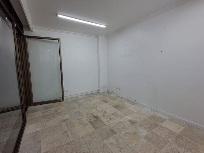 Oficina en arriendo en Sector Plaza De Bolivar, Pereira, 17 m² · foto 2 de 8