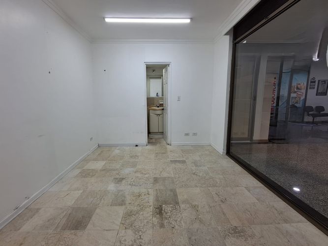 Oficina en arriendo en Sector Plaza De Bolivar, Pereira, 17 m² · foto 4 de 8
