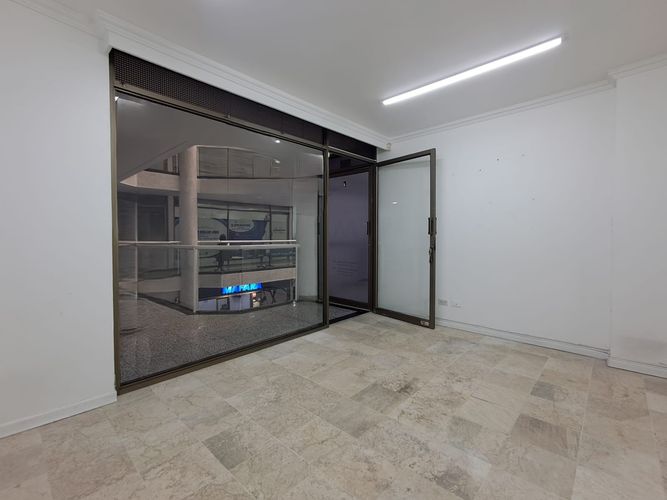 Oficina en arriendo en Sector Plaza De Bolivar, Pereira, 17 m² · foto 6 de 8
