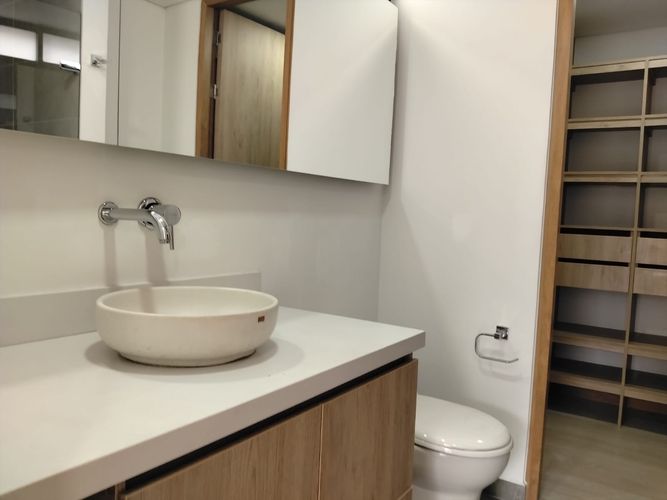 Apartamento de 2 alcobas en arriendo en El Poblado, Medellín, 67 m² · foto 16 de 17