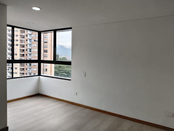 Apartamento de 2 alcobas en arriendo en El Poblado, Medellín, 67 m² · foto 11 de 17