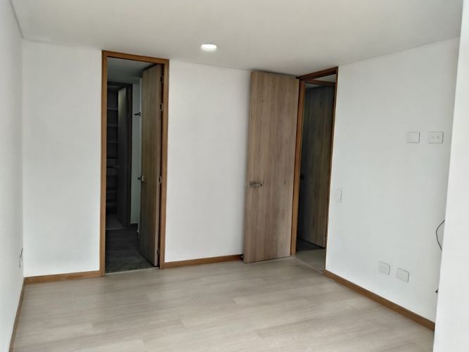 Apartamento de 2 alcobas en arriendo en El Poblado, Medellín, 67 m² · foto 12 de 17