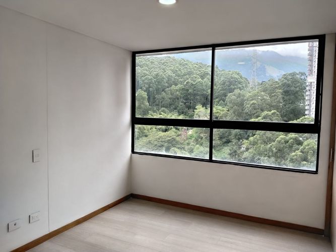 Apartamento de 2 alcobas en arriendo en El Poblado, Medellín, 67 m² · foto 13 de 17