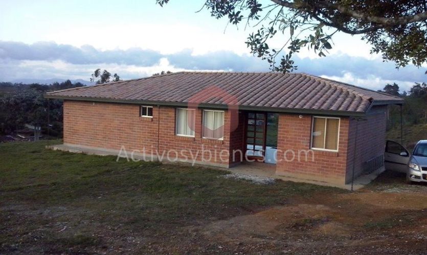 Finca en venta en Quirama, El Carmen de Viboral, 3368 m² · foto 3 de 14
