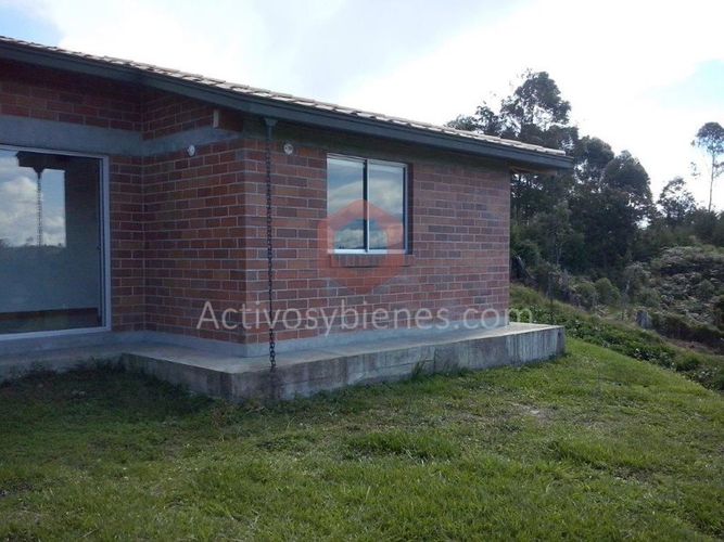 Finca en venta en Quirama, El Carmen de Viboral, 3368 m² · foto 4 de 14
