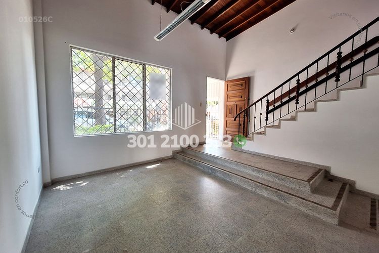 Casa de 4 alcobas en arriendo en Robledo, Medellín, 278 m² · foto 3 de 24